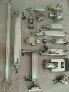 Kompakt Silindirler Festo 156533 ADVU