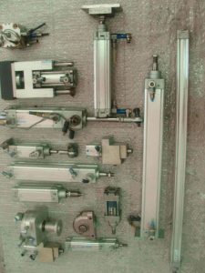 Kompakt Silindirler Festo 156535 ADVU